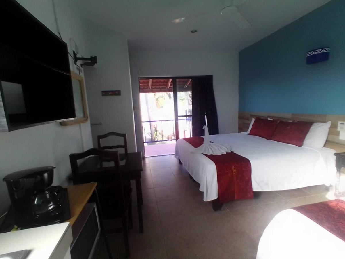 Hotel Acuario Playa Del Carmen Eksteriør bilde
